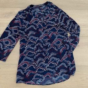 Express Light and Airy 3/4 sleeve XS blouse. Pair with slacks or cute jeans!